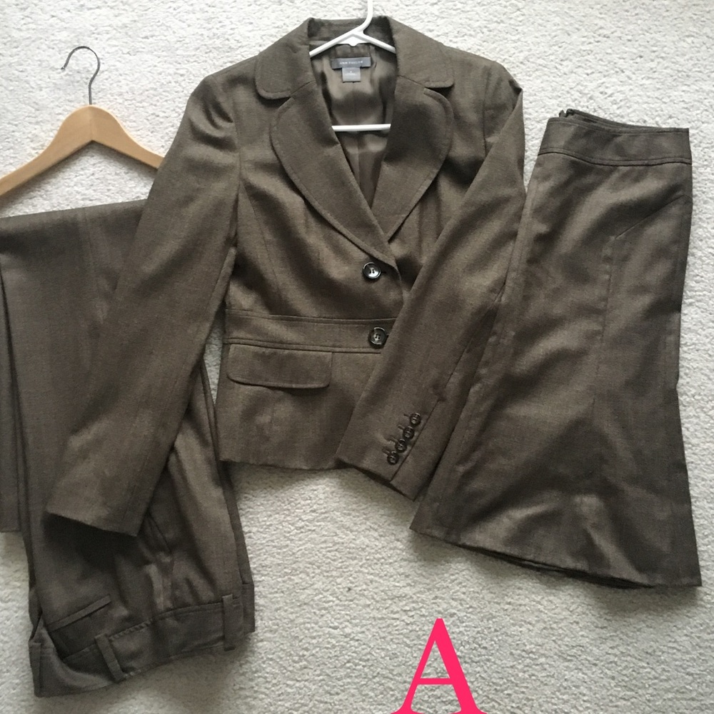 2 Ann Taylor suits. Pant/skt size 2 jackets size 6
